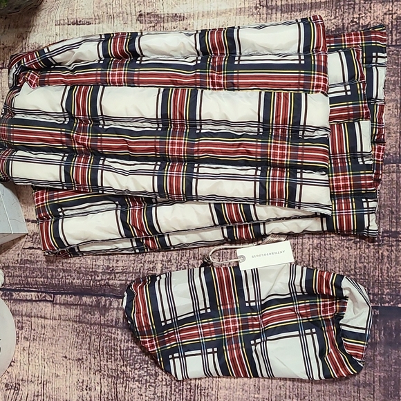 Anthro Brigitte Puffer Scarf - Picture 4 of 5